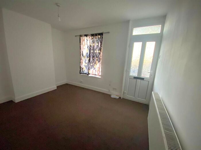 2 Bedroom Terraced House To Rent In Melbourne Road, Chatham, ME4