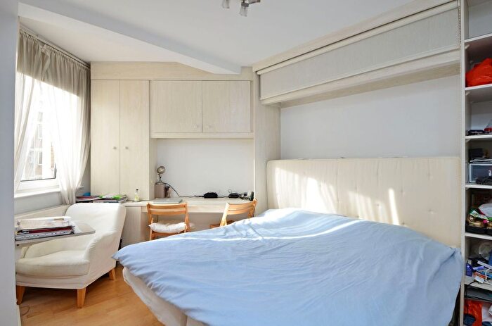 Studio To Rent In Chelsea Cloisters, Chelsea, London, SW3
