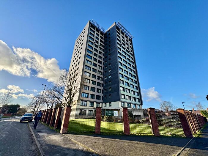 2 Bedroom Apartment To Rent In Pennine Court, Macclesfield, SK10