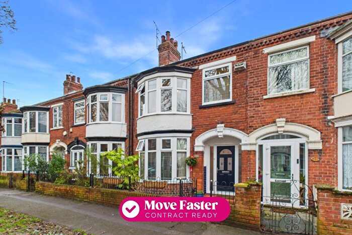 3 Bedroom Terraced House For Sale In Desmond Avenue, Hull, HU6