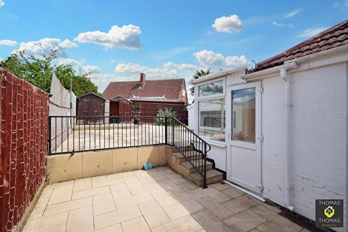 2 Bedroom Semi-Detached Bungalow For Sale In Oxstalls Drive, Longlevens, Gloucester, GL2