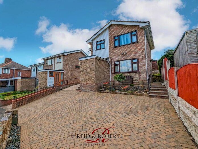 3 Bedroom Property For Sale In Woodland Drive, Greenfield, Holywell, CH8