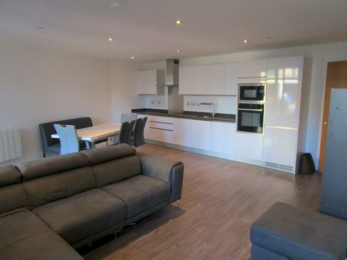 2 Bedroom Flat To Rent In Number One Bristol, Bristol, BS1