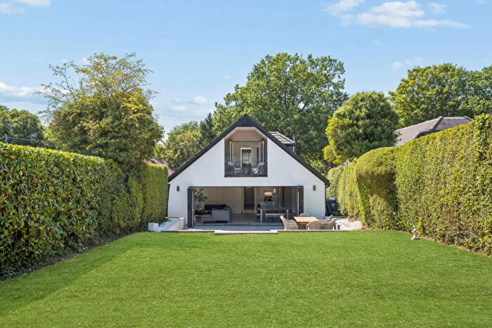 4 Bedroom Detached House For Sale In Tylers Hill Road, Chesham, Buckinghamshire., HP5