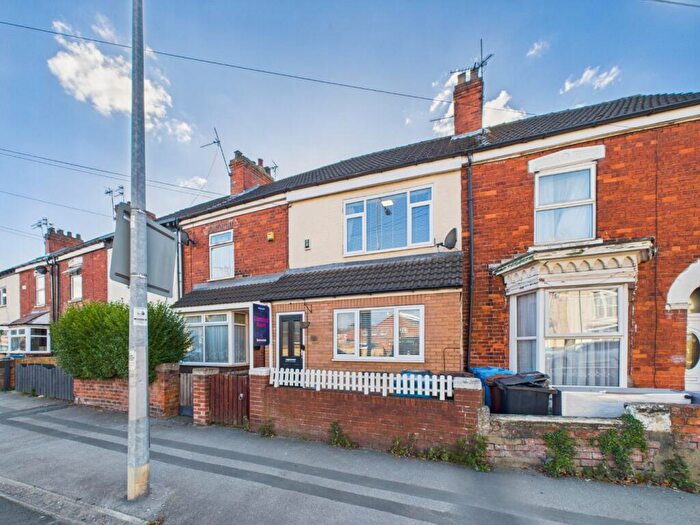 2 Bedroom Terraced House For Sale In Albert Avenue, Anlaby Road, Hull, HU3