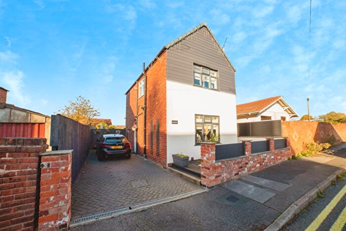 2 Bedroom Detached House For Sale In Festus Street, Kirkby-In-Ashfield, Nottingham, NG17