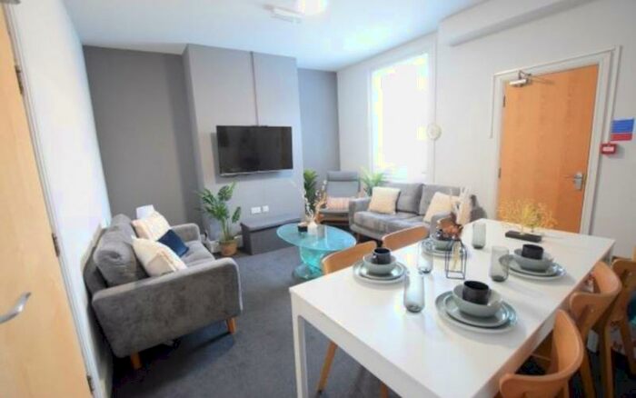 6 Bedroom End Of Terrace House To Rent In Chelmsford Street, Lincoln, LN5