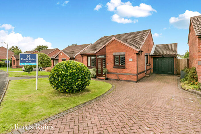 2 Bedroom Bungalow For Sale In Harvest Road, Tytherington, Macclesfield, Cheshire, SK10