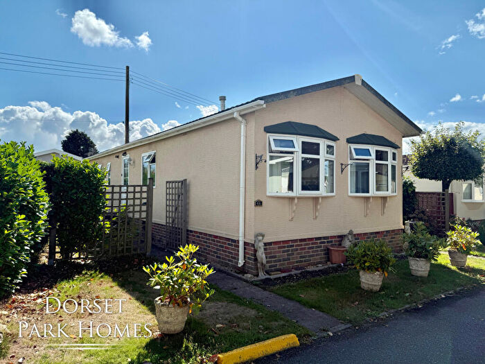 2 Bedroom Park Home For Sale In St Leonards Farm Park, Ringwood Road, Ferndown, BH22