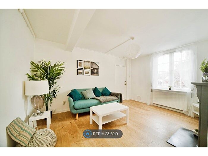 1 Bedroom Flat To Rent In Croftdown Road, London, NW5