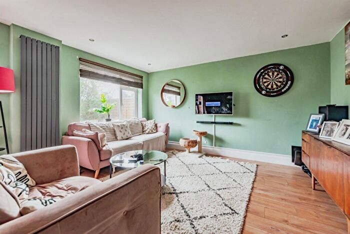 3 Bedroom Terraced House For Sale In Buckhurst Close, Redhill, RH1