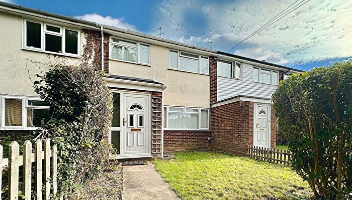 3 Bedroom Terraced House To Rent In Lordsmead, Bedford, MK43