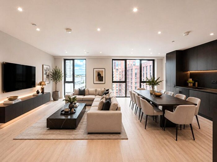2 Bedroom Apartment To Rent In Waterhouse Tower, Dutton Street, Manchester, M3