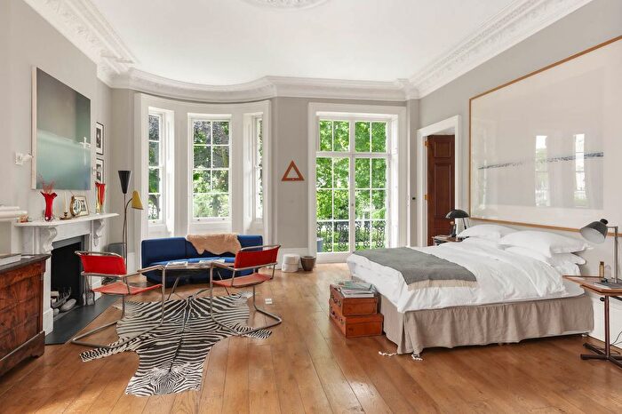 1 Bedroom Flat For Sale In Stanley Gardens, London, W11