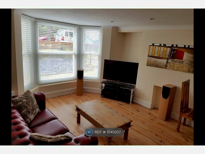 1 Bedroom Flat To Rent In Beversbrook Road, London, N19