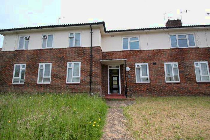1 Bedroom Flat To Rent In Batchwood Green, Orpington, Kent, BR5
