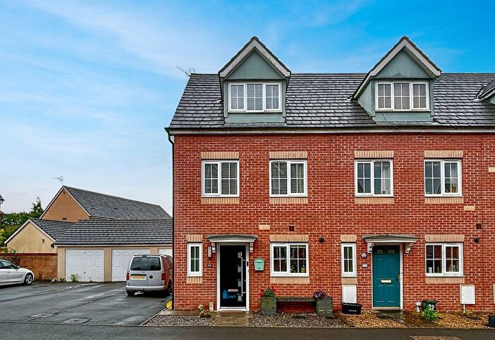 3 Bedroom Terraced House For Sale In Parc Y Garreg, Kidwelly, SA17