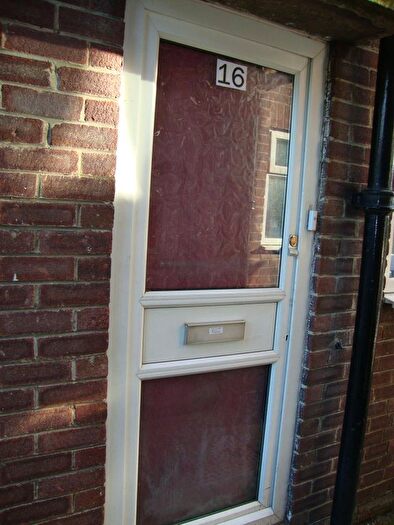 2 Bedroom Maisonette To Rent In West End Lane, UB3