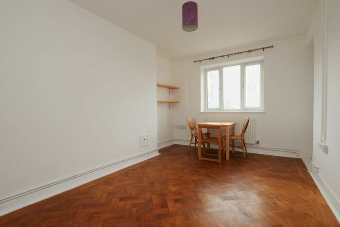 2 Bedroom Flat To Rent In Stoke Newington Church Street, Stoke Newington, N16