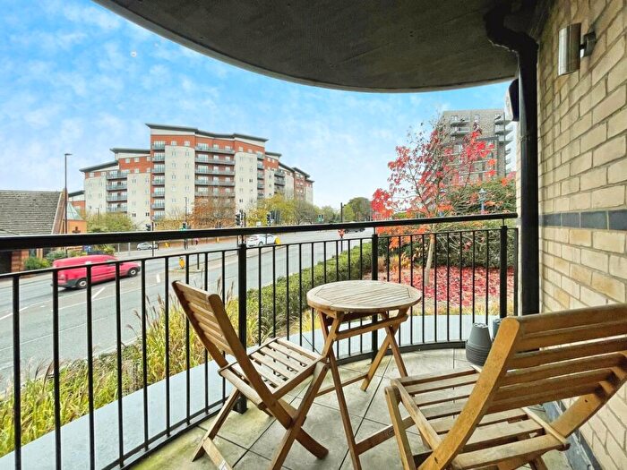 2 Bedroom Apartment To Rent In Windsor Road, Slough, SL1