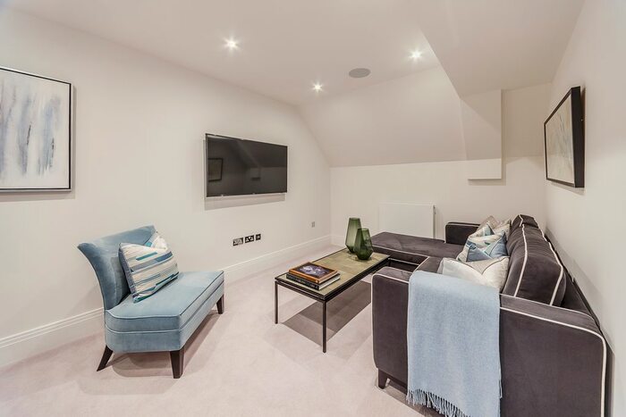 2 Bedroom Flat To Rent In Cambridge Penthouse Palace Wharf, Rainville Road, London, W6