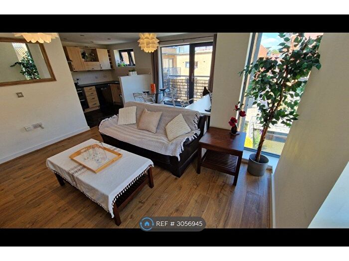 2 Bedroom Flat To Rent In Woodin's Way, Oxford, OX1