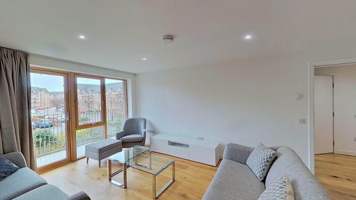 2 Bedroom Flat To Rent In Hughes Close, Edinburgh, Midlothian, EH7