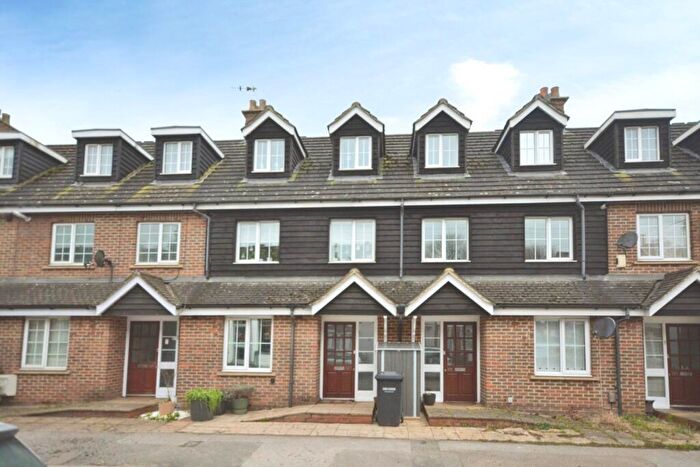 1 Bedroom Maisonette To Rent In Waterside, Chesham, HP5