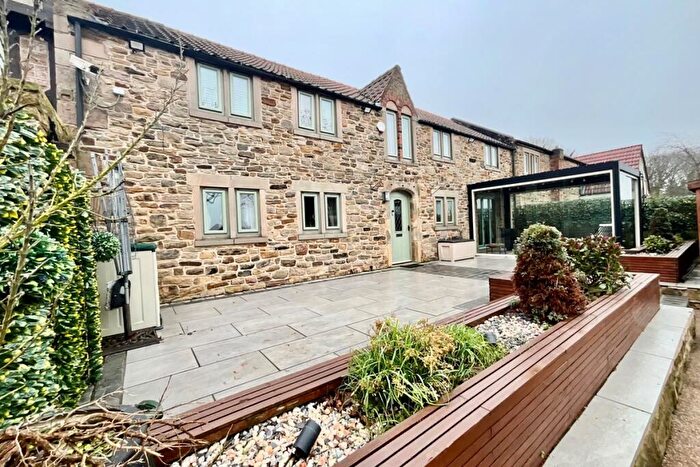4 Bedroom Barn Conversion For Sale In Falconer Lane, Sheffield, Rotherham, S13