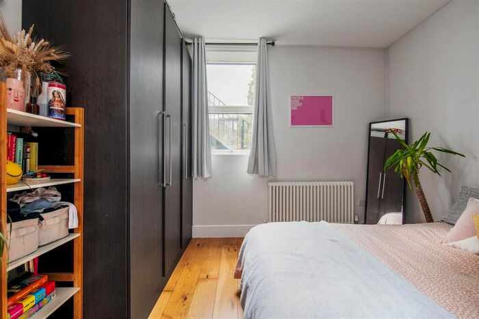 1 Bedroom Flat To Rent In Carisbrooke Road, Walthamstow, E17