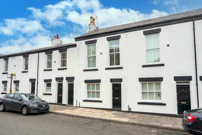 4 Bedroom Terraced House To Rent In Aigburth Vale, Aigburth, L17