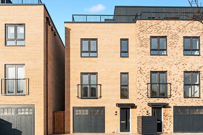 2 Bedroom Terraced House To Rent In Victor Francis Crescent Ipswich, IP1