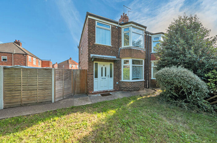 3 Bedroom Semi-Detached House For Sale In Buttfield Road, Hessle, HU13