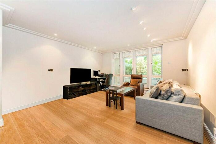 2 Bedroom Apartment To Rent In Kidderpore Avenue, Hampstead, NW3