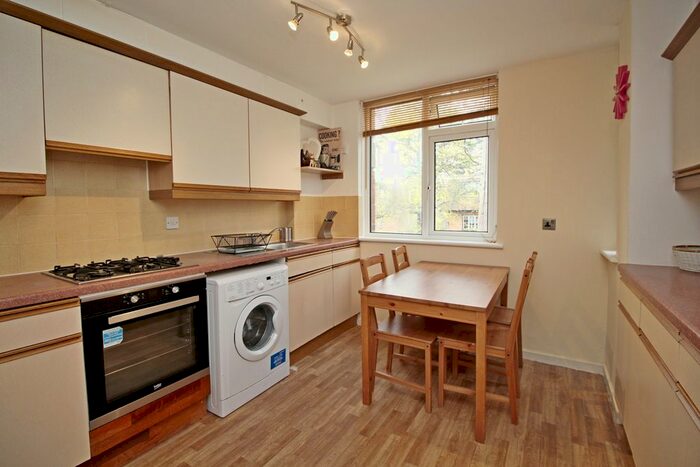 1 Bedroom Flat To Rent In St Andrew's Close, Isleworth, TW7