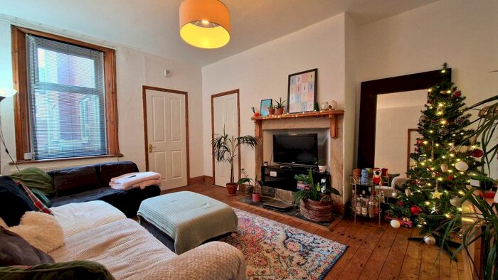 2 Bedroom Flat To Rent In Mowbray Street, Heaton, Newcastle Upon Tyne, NE6