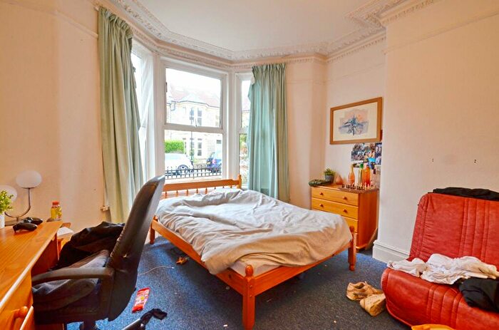 5 Bedroom Terraced House To Rent In Dongola Road, Bristol, BS7