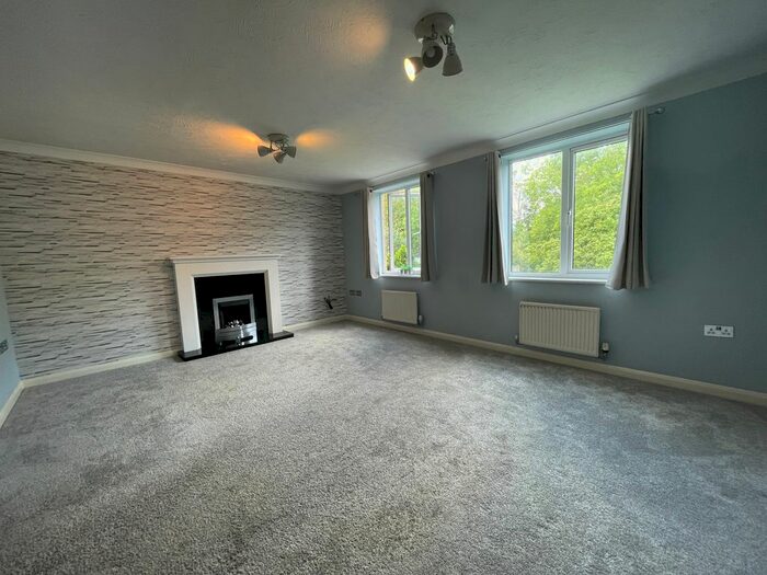 4 Bedroom Property To Rent In Oberon Way, Cottingley, Bingley, BD16