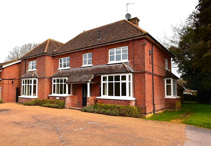 2 Bedroom Flat To Rent In Oxenturn Road, Wye, Ashford, TN25