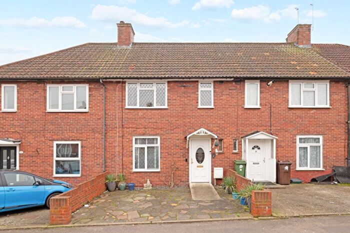 3 Bedroom Terraced House For Sale In Winchcombe Road, Carshalton, SM5