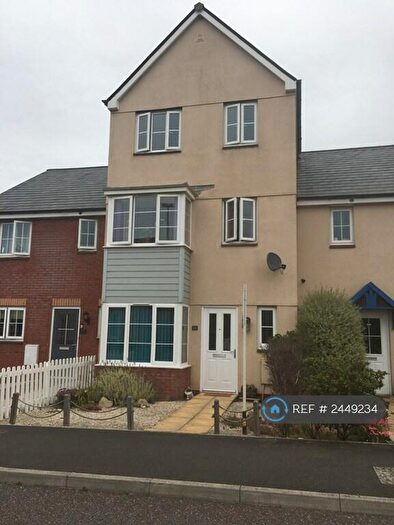 4 Bedroom Terraced House To Rent In St Michaels Way, Exeter, EX5