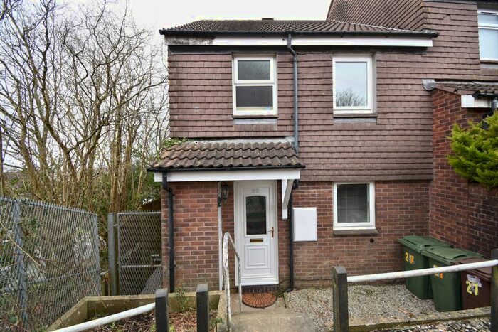 2 Bedroom Property To Rent In Telford Crescent, Plymouth, Devon, PL5