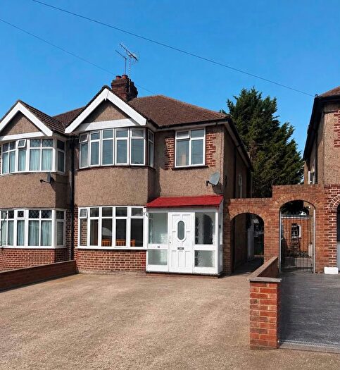3 Bedroom Semi-Detached House To Rent In Willow Gardens, Hounslow, TW3