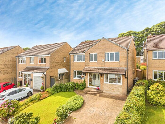 4 Bedroom Detached House For Sale In Denham Drive, Netherthong, Holmfirth, HD9