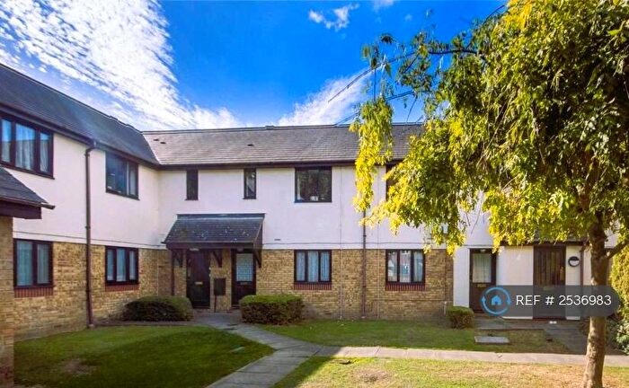 1 Bedroom Flat To Rent In Highwoods, Colchester, CO4