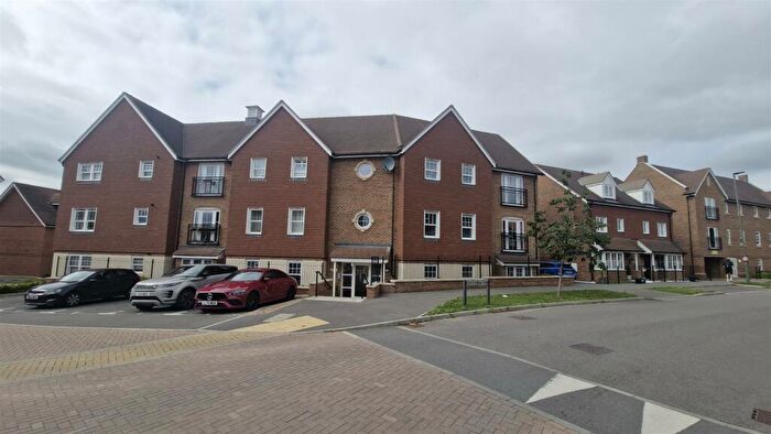 2 Bedroom Flat For Sale In , Webber Street, Horley, RH6
