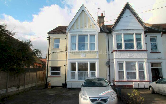 1 Bedroom Apartment To Rent In Valkyrie Road, Westcliff On Sea, SS0