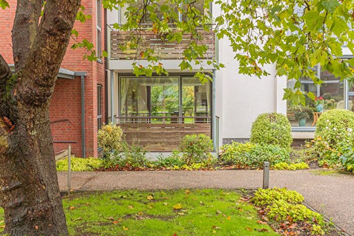 2 Bedroom Property For Sale In Home Close, Newlands Road, Corsham, SN13