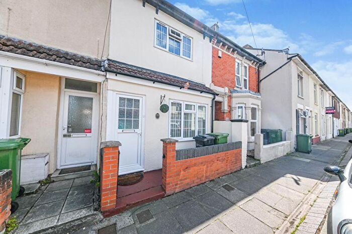 3 Bedroom Terraced House To Rent In Jervis Road, Portsmouth, PO2