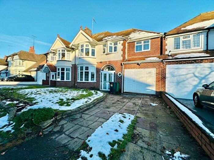 5 Bedroom Semi Detached House To Rent In Paganel Drive, Dudley, DY1